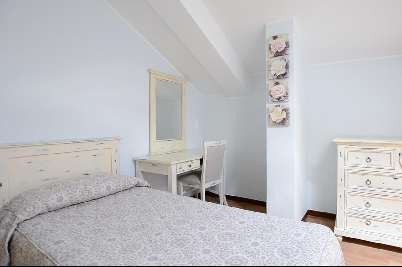 Hotel Risi Colico Buitenkant foto