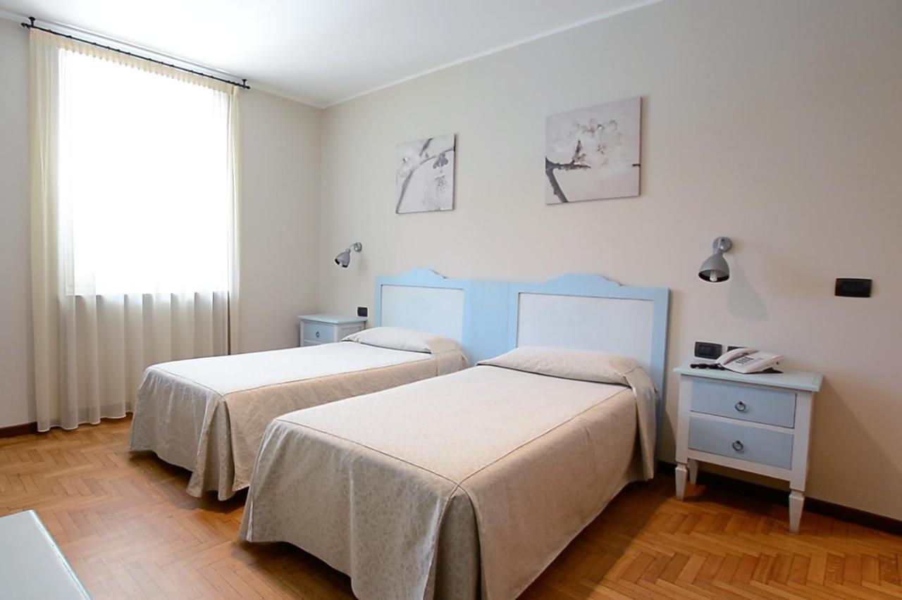 Hotel Risi Colico Buitenkant foto